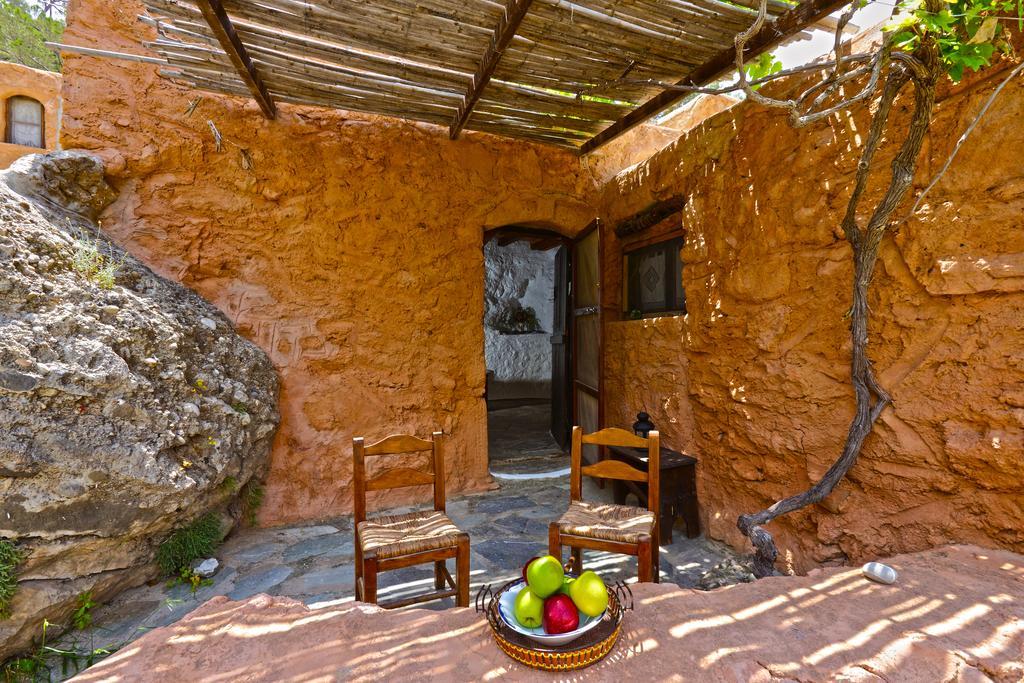 Aspros Potamos Apart otel Makrýgialos Oda fotoğraf