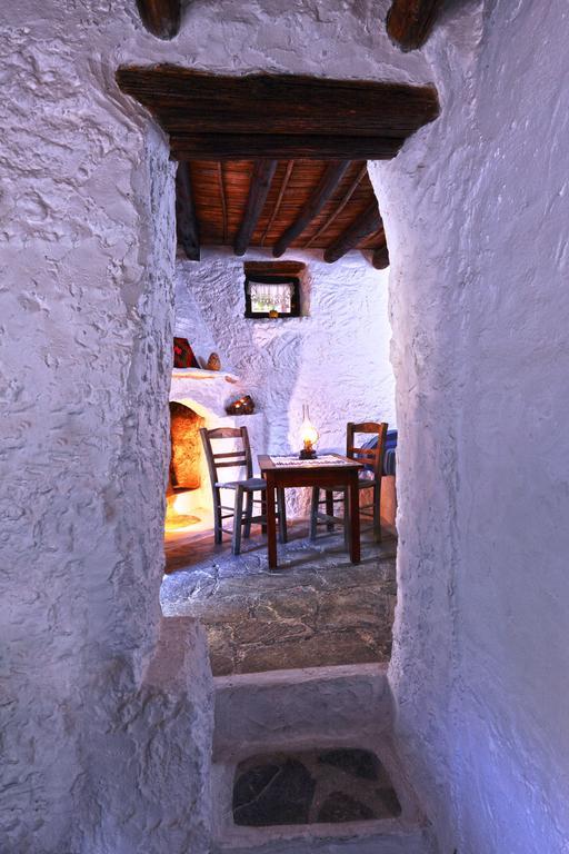 Aspros Potamos Apart otel Makrýgialos Oda fotoğraf