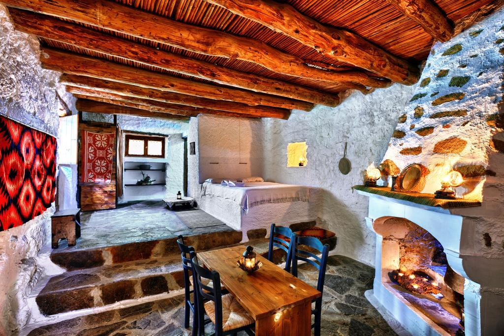 Aspros Potamos Apart otel Makrýgialos Oda fotoğraf