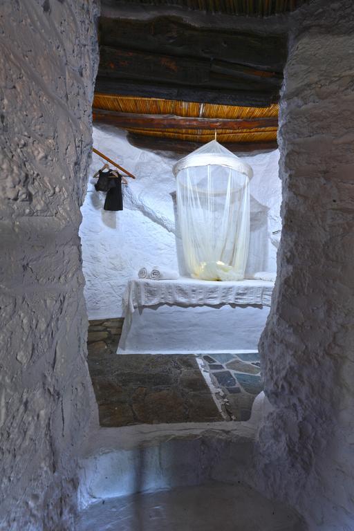 Aspros Potamos Apart otel Makrýgialos Oda fotoğraf